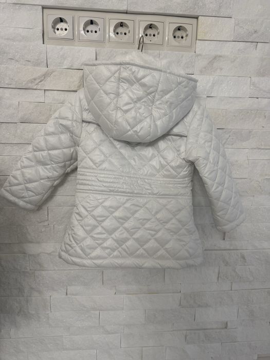 Курточка утеплена для дівчинки