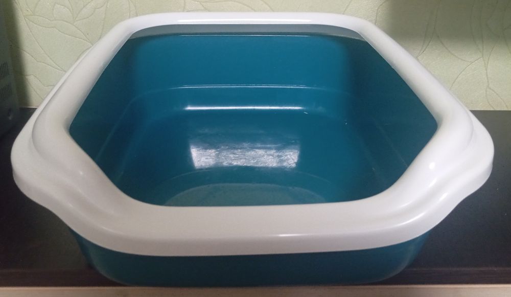 Лоток для котів .