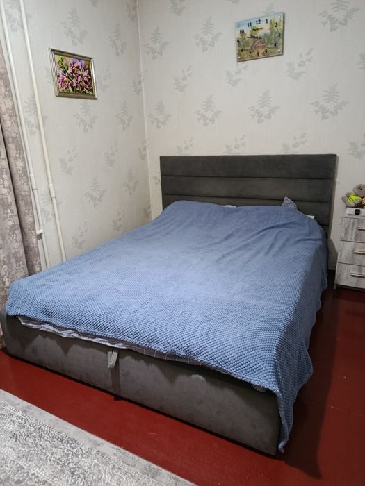 Продам кровать б/у в хорошому стані