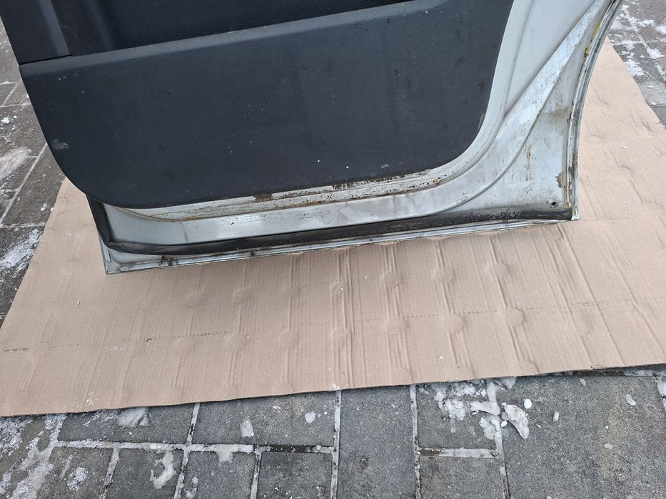 Vw transporter t5 drzwi przednie lewe lewy przod srebrne la7w