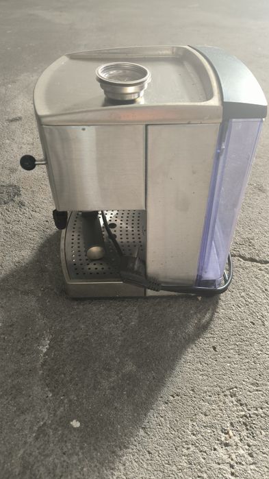Máquina de café expresso MORPHY RICHARDS