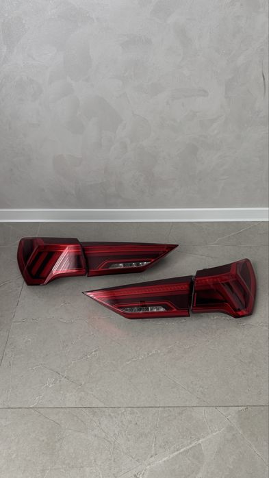 Задні ліхтарі Audi Q3 83A