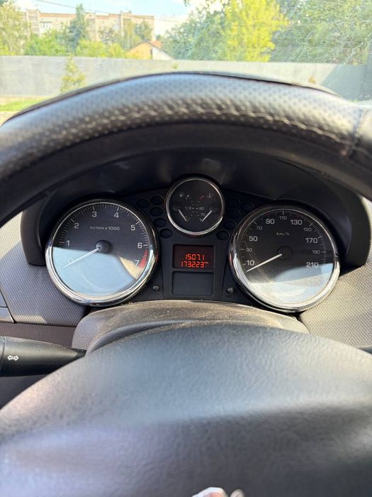 Peugeot 207 SW,  2010, безин/газ