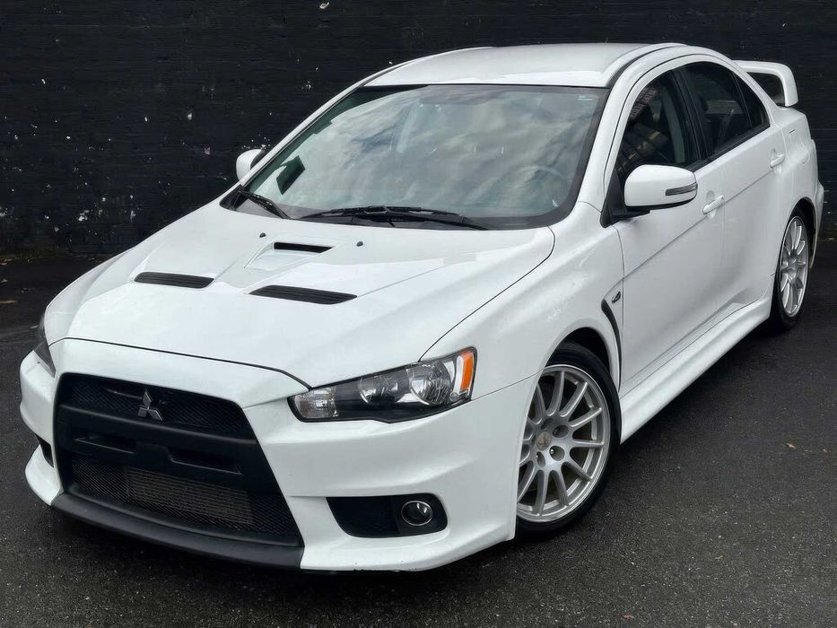 Mitsubishi Lancer Evolution GSR      2014