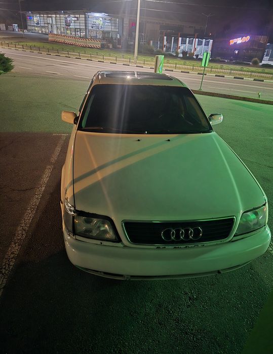 Audi_100_c4_2.8_