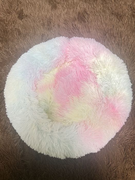 Лежанка для котиків і собачок