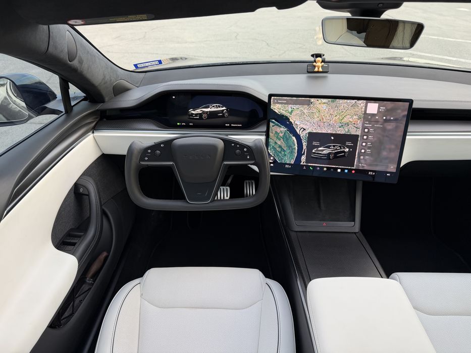 TESLA PLAID 2024 1033 к.с.