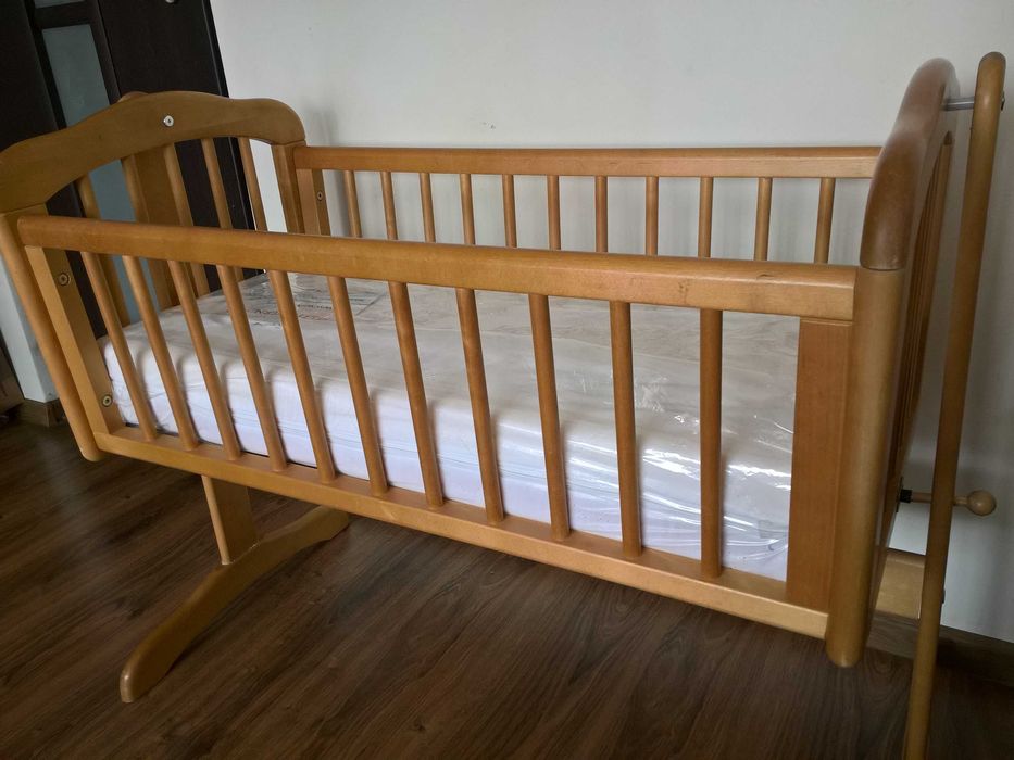 Łóżeczko dziecięce kołyska drewniane