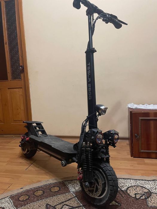 Електросамокат Tesla 2600