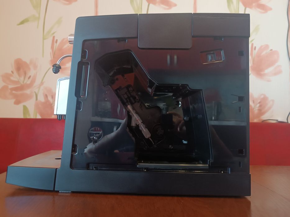 Продам кавоварку Nivona 572