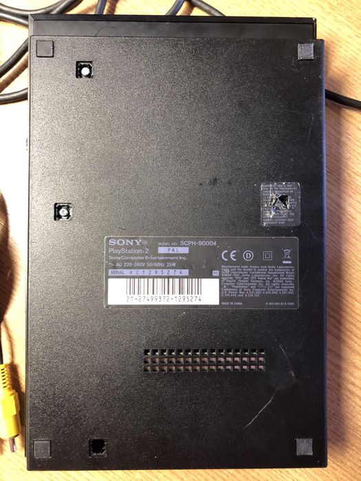 Sony playstation 2 slim 9000. Справна.
