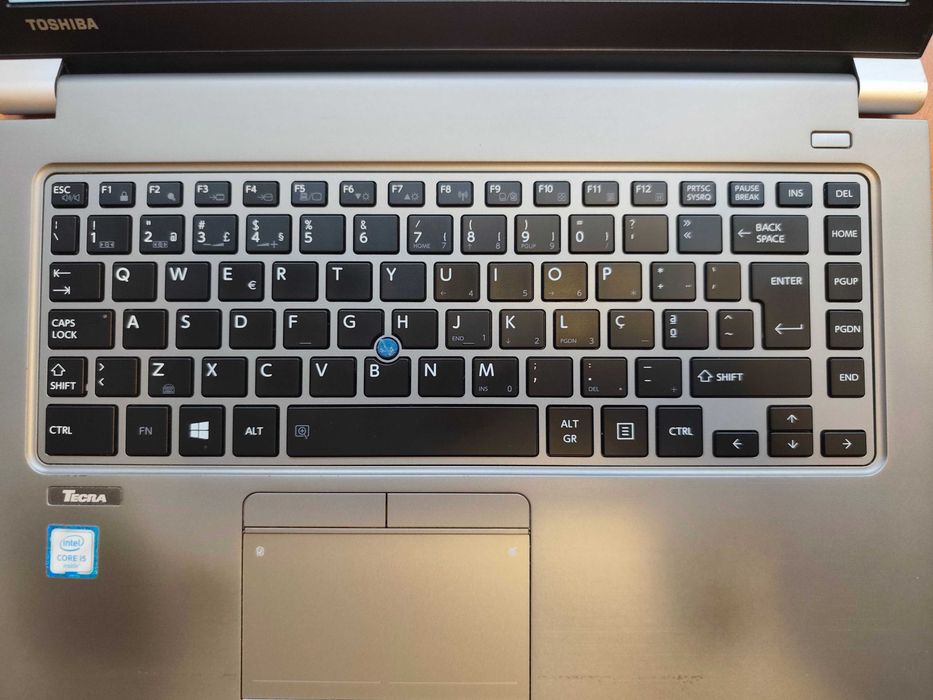 Toshiba Tecra Z40-C - i5-6200U 2.3Ghz + 256SSD + 16GB