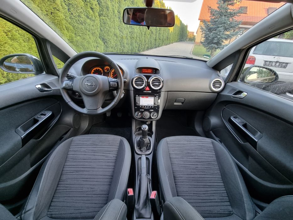 Opel Corsa D 1,2 16V, 127000 km, klima, opłaty, Niemcy