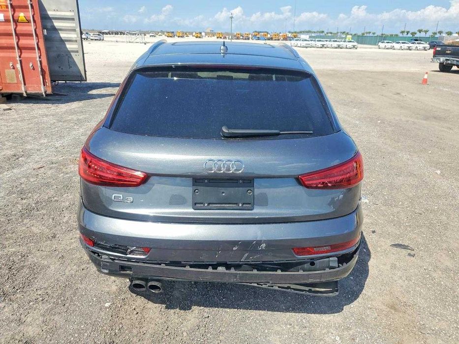 AUDI Q3 Premium Plus 2018