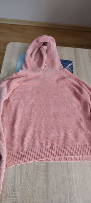 Nowy sweter dziewczęcy krótki rozm. 155-161