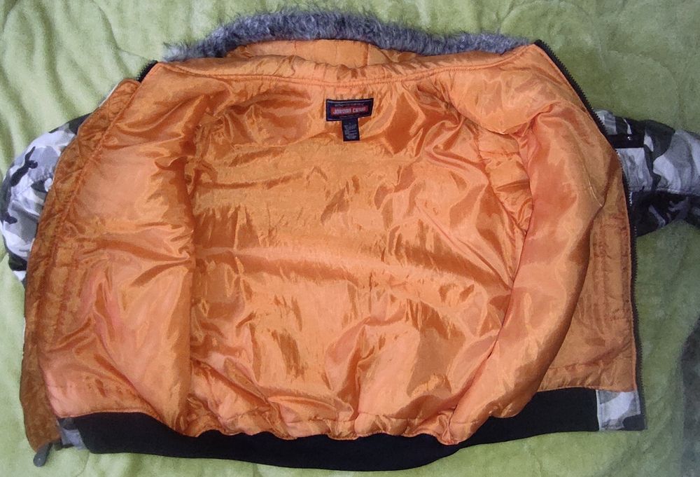 Куртка  GARMENT JORDAN розмір L