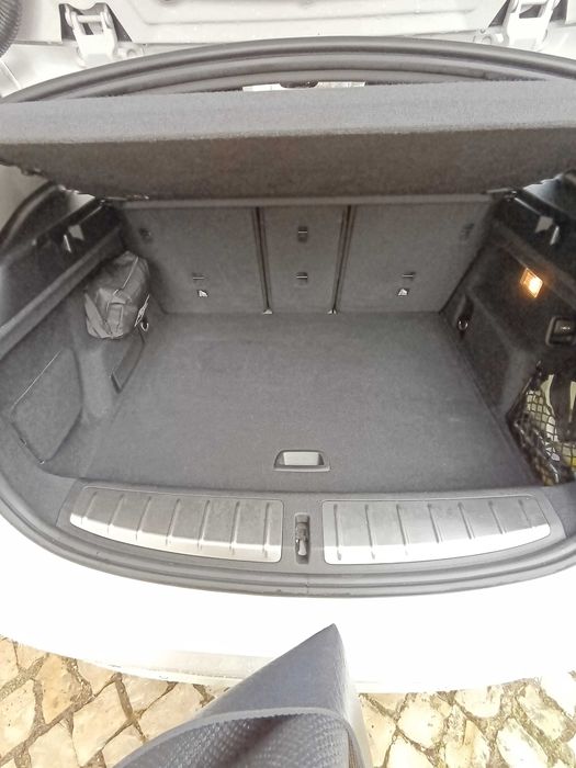 Vende-se BMW X2 1.8 sDrive. Um SUV desportivo para salientar o seu prestígio