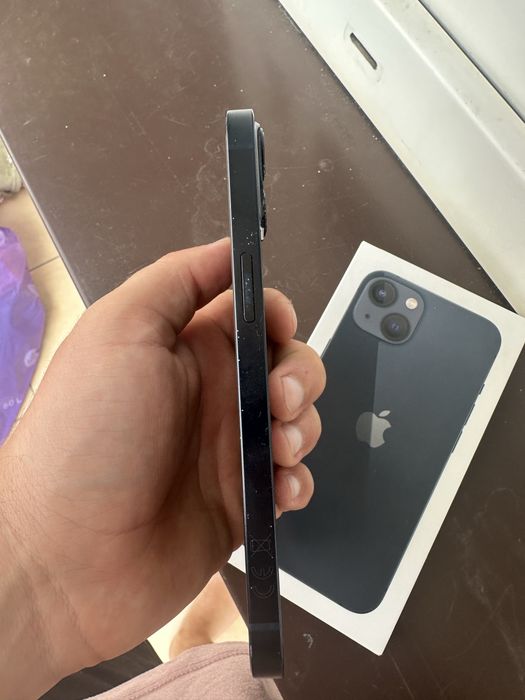 iPhone 13 midnight