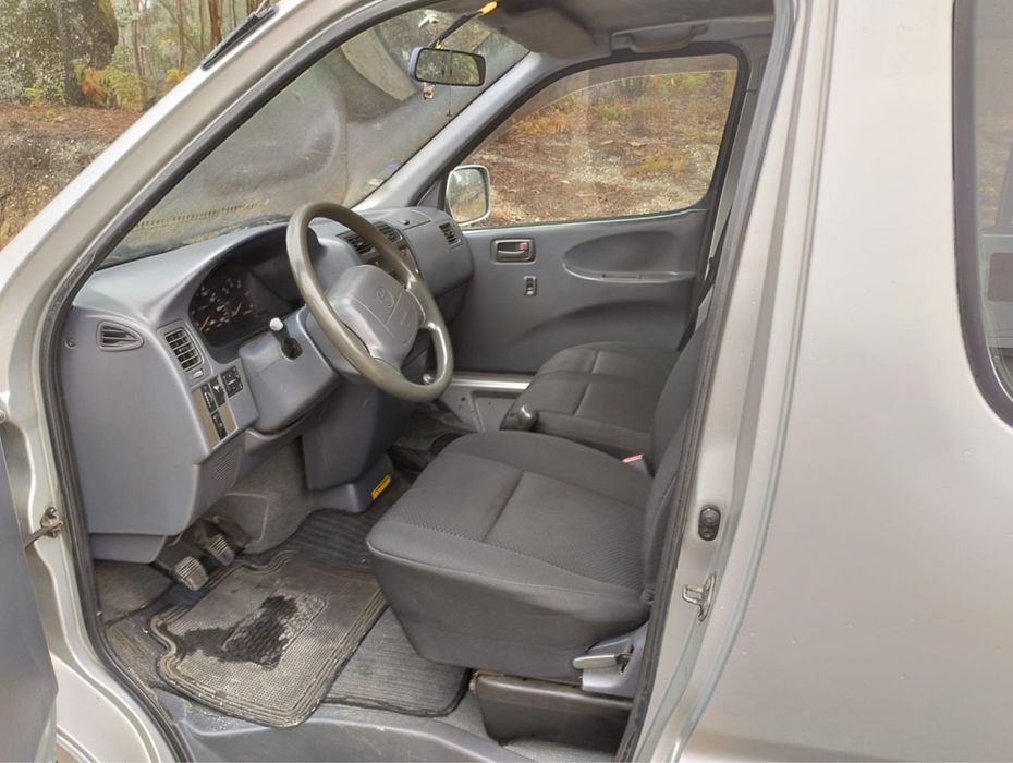 Toyota hiace 9 lugares