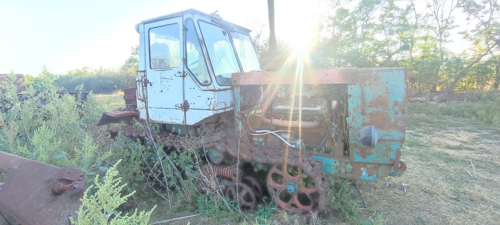 Т 150 гусеничний