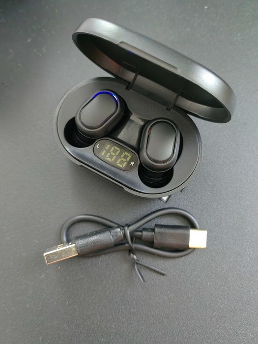 Bezprzewodowe słuchawki FHRM – HIFI dźwięk, głęboki bas, LED i USB-C