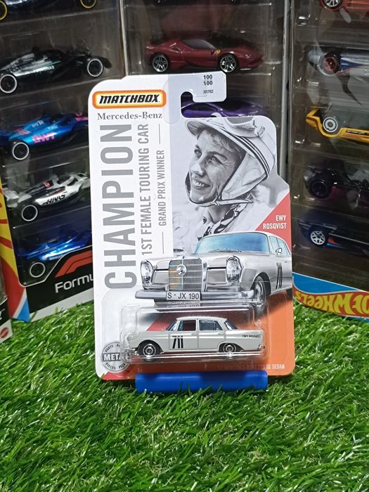 Matchbox 62 Mercedes-Benz 220 Se Sedan