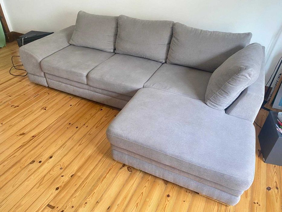 Sofá - cama com arrumação!