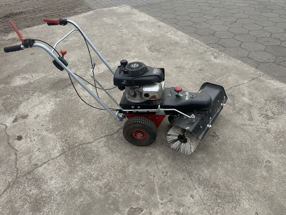 zamiatarka spalinowa (honda silnik)