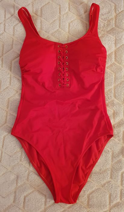 Красный купальник слитный, червоний купальник