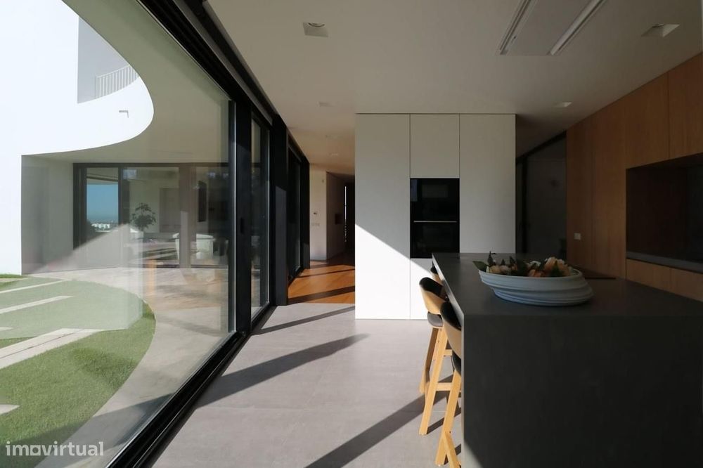 Moradia T5 com piscina, Oeiras