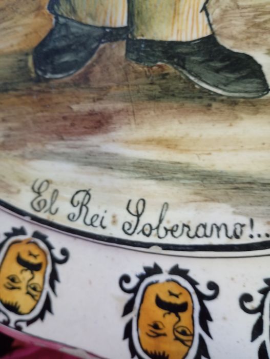 Prato em faiança