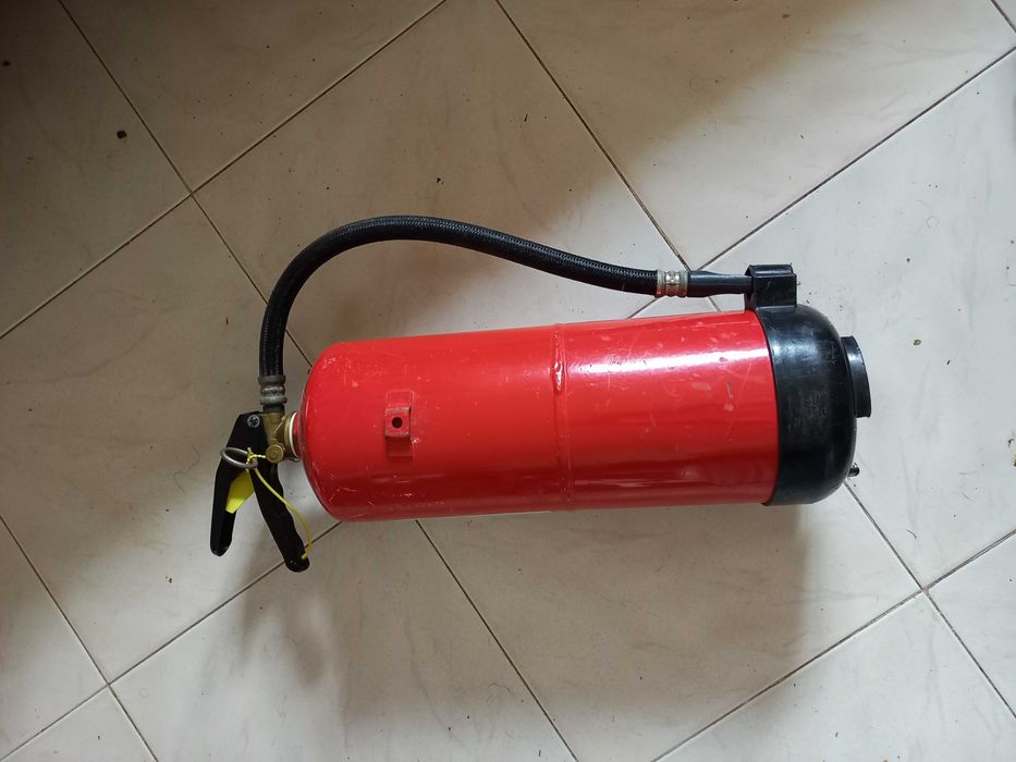 Extintor 6kg usado