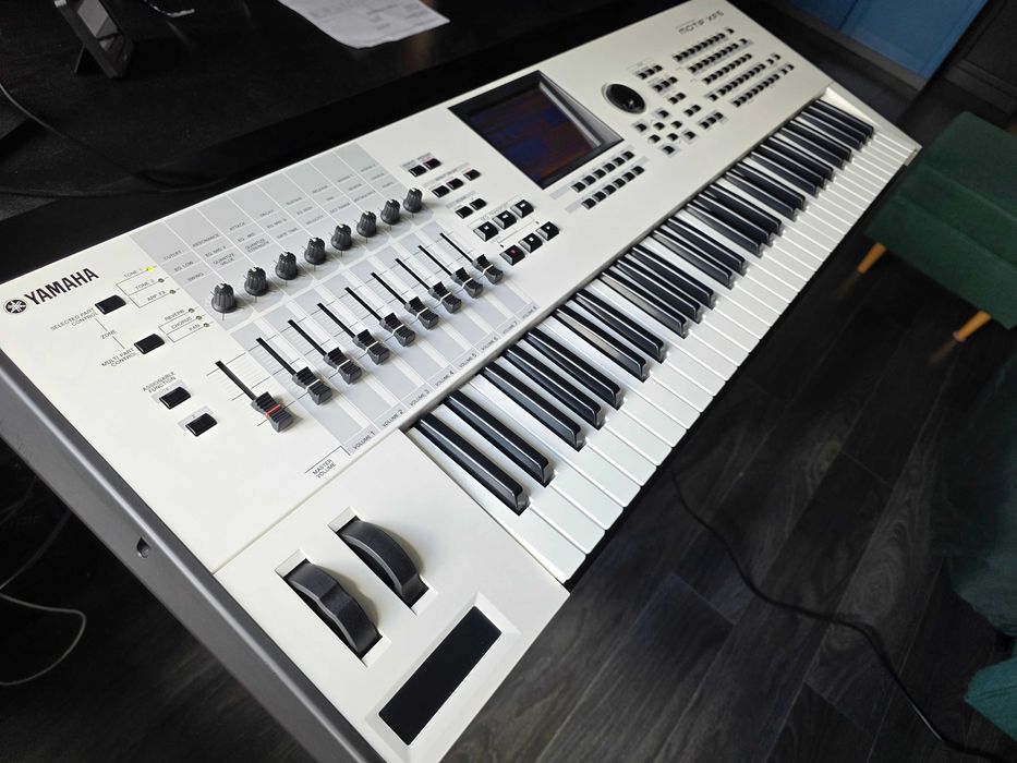 Yamaha Motif XF6 WH
