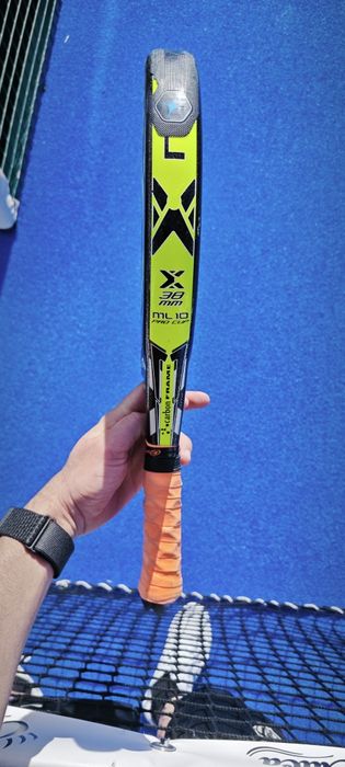 Raquete e saco padel