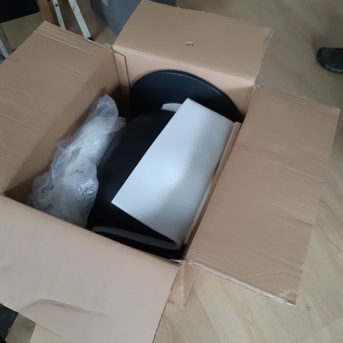 Skórzany hoker obrotowy Agata Meble