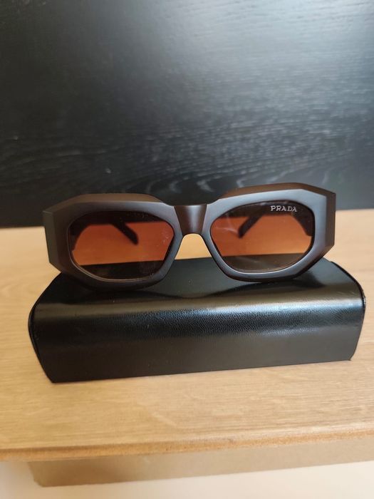Prada okulary przeciwsłoneczne damskie