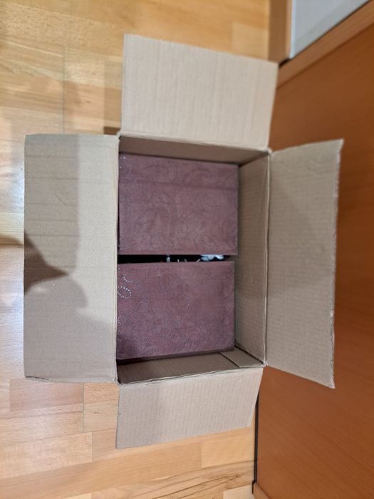 1 Candeeiro de teto + 2 de mesa de cabeceira
