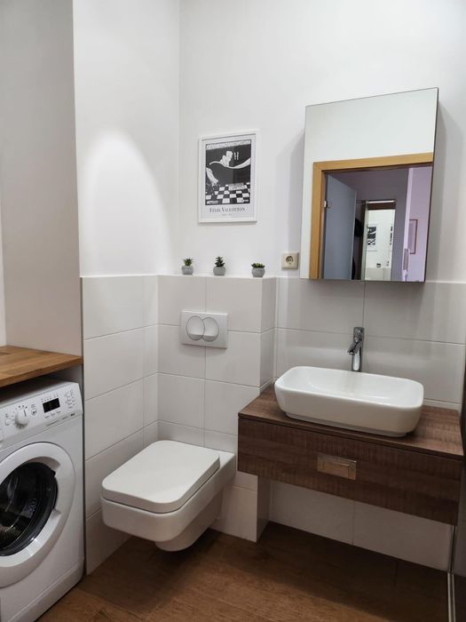 Na sprzedaż 2-pokojowe mieszkanie + piwnica na Os. Europejskim