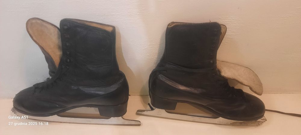 Łyżwy figurówki model 112