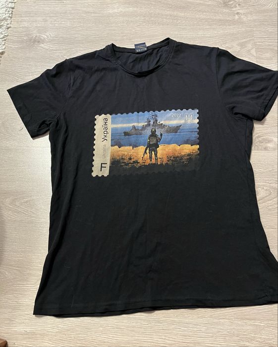 Футболка з маркою "Русский военный корабль" 2022 року, розмір L