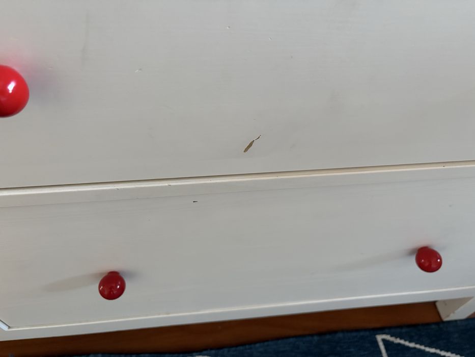 Cómoda IKEA Hemnes usada