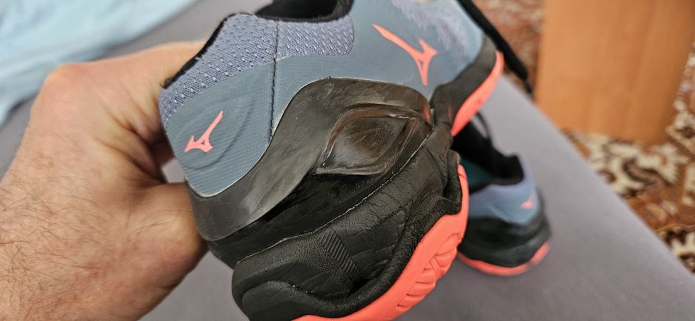 Buty Mizuno Wave