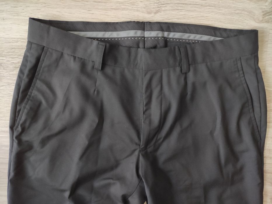 Spodnie garniturowe czarne 48/M wiskoza H&M