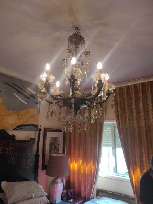 Lustre grande em bronze