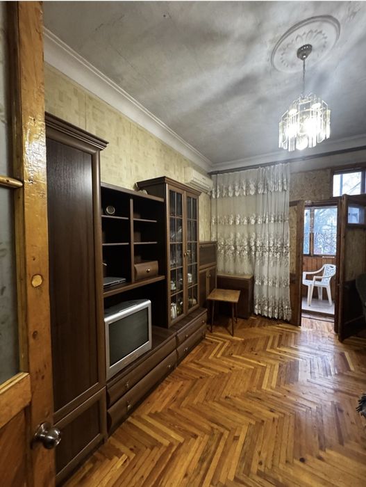 Продажа 2 полнометражной квартиры в Днепровском р-не