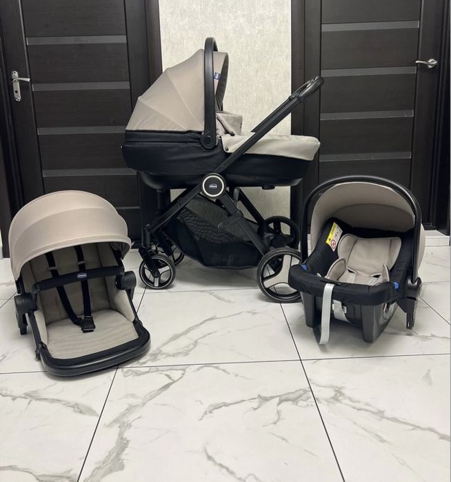 Коляска детская (б/у)+ прогулочный вариант + люлька + авто кресло