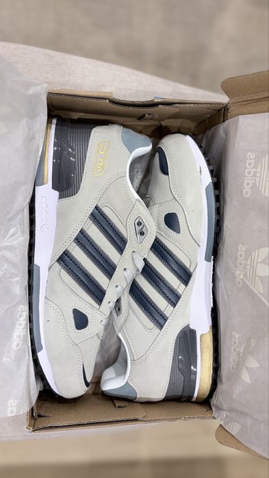 Sapatilhas Adidas ZX750