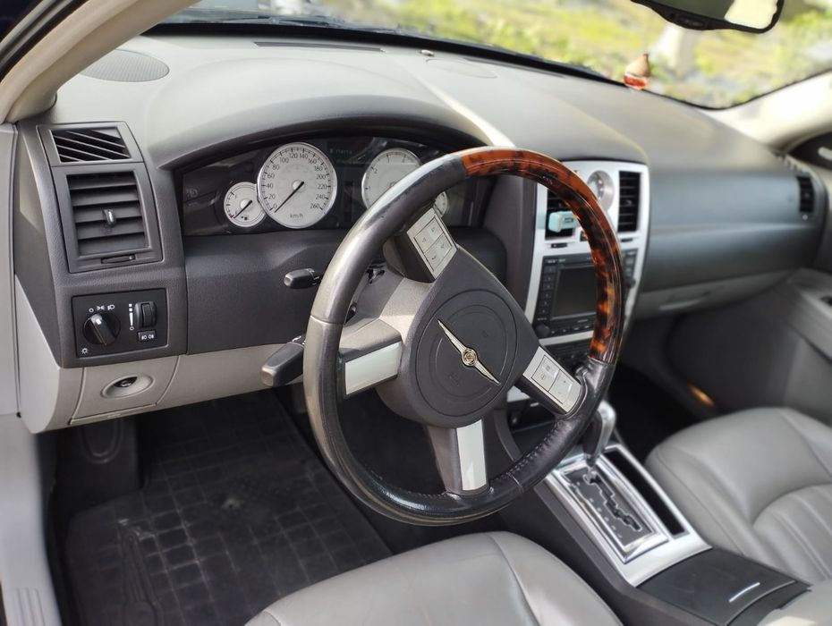 Vendo crysler 300c v6