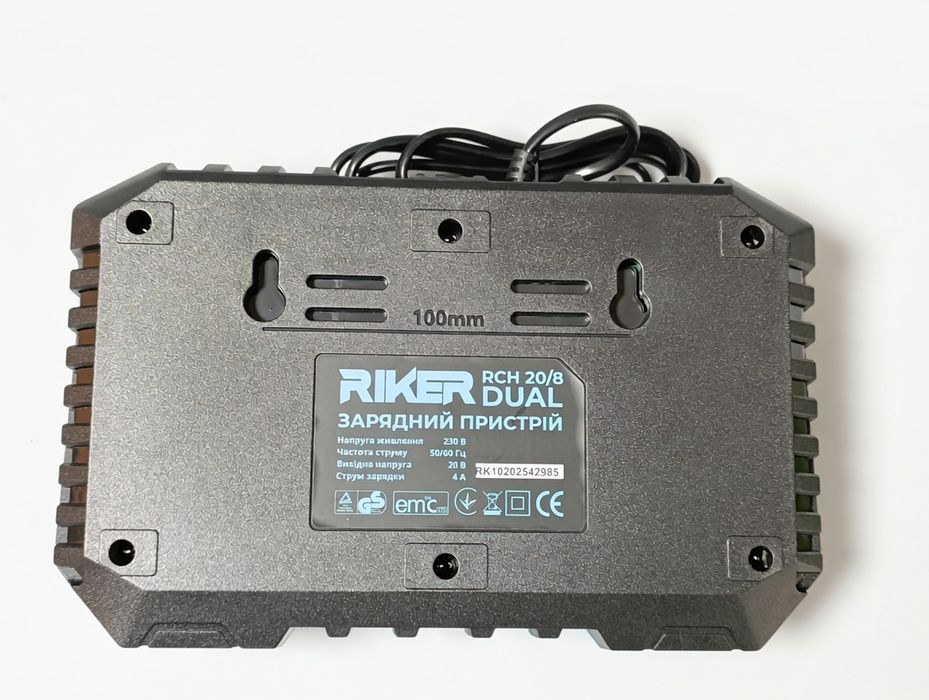 Зарядний пристрій RIKER RCH 20/8 Dual
