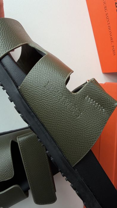 Шльопанці Hermes 39 розмір